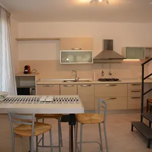 Capomulini Mare Bed & Breakfast
